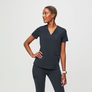 FIGS Dark Harbor Casma™ Three-Pocket Scrub Top